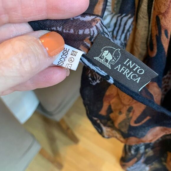 Into Africa Scarf Shawl Wrap Animal Print Jungle Animal Graphic 40 x 70 in - Picture 5 of 7